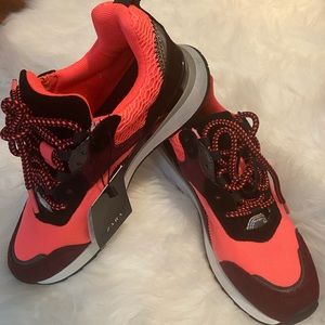 Neon pink ZaraBasics sneaker